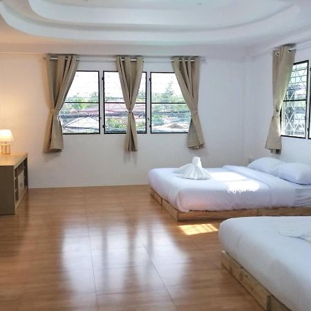 Room79 Phuket Esterno foto