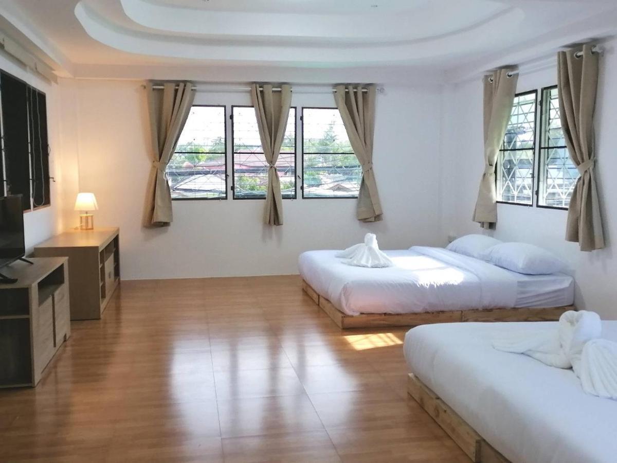 Room79 Phuket Esterno foto
