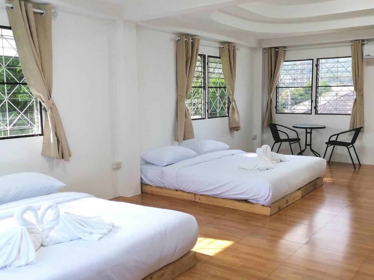 Room79 Phuket Esterno foto