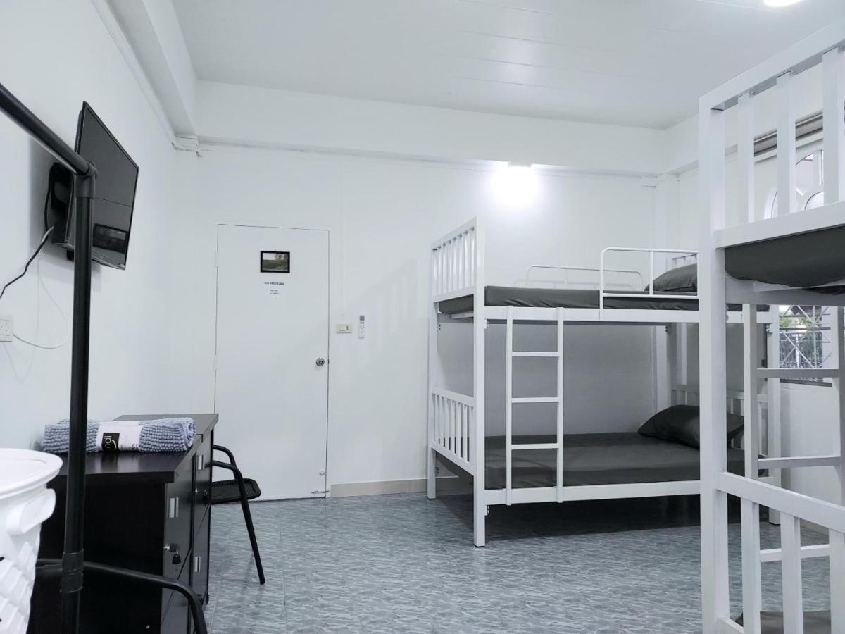Room79 Phuket Esterno foto